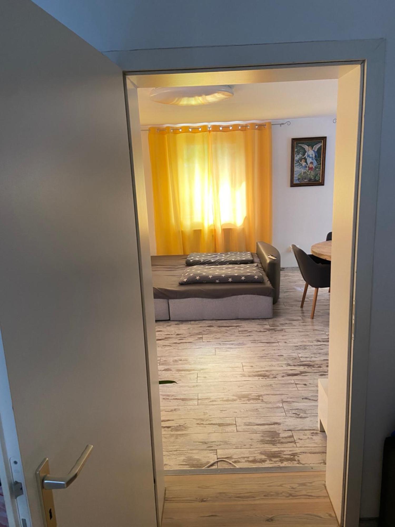 Zirndorf Sweet Home Exterior foto